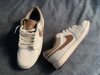 Zapatillas Jordan color crema de segunda mano en Móstoles en WALLAPOP
