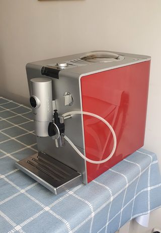 Cafetera jura ena 5 rot red de segunda mano por 190 EUR en Donostia-San  Sebastián en WALLAPOP