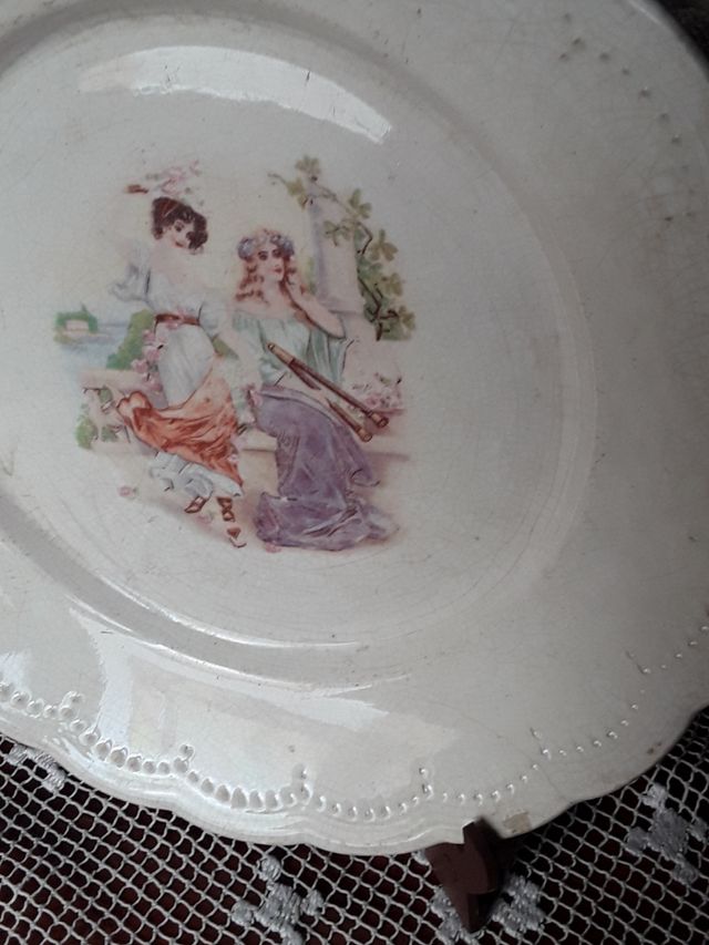 Prato de colecionador muito antigo