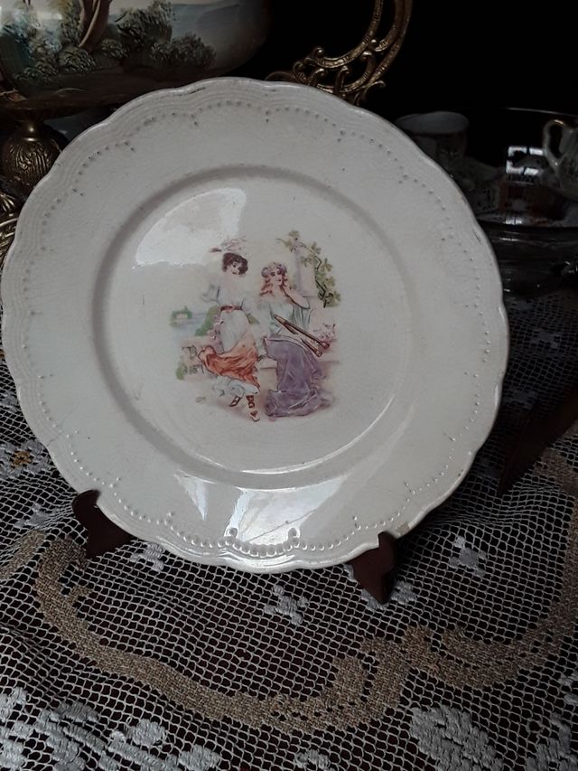 Prato de colecionador muito antigo