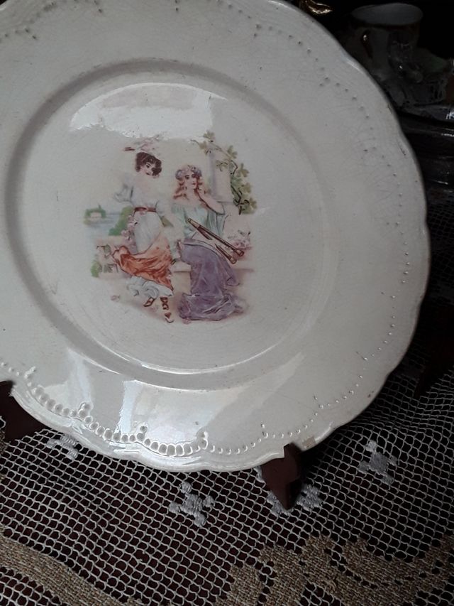 Prato de colecionador muito antigo