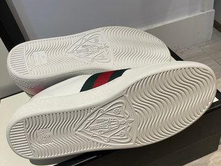 Zapatillas gucci ace abeja originales nuevos de segunda mano por 255 EUR en  Valencia en WALLAPOP