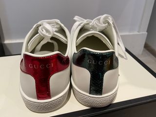 Zapatillas gucci ace abeja originales nuevos de segunda mano por 255 EUR en  Valencia en WALLAPOP