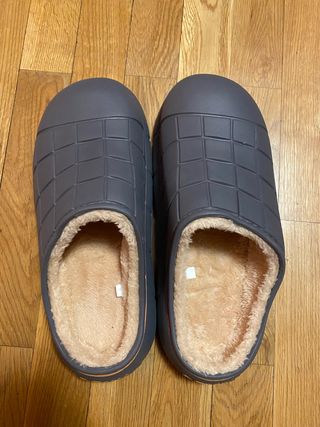 Zapatillas Hombre Andar por Casa de segunda mano por 10 EUR en León en  WALLAPOP