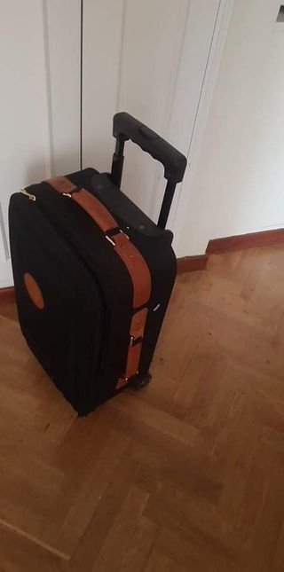 Maletas 8 ruedas: prácticas y fáciles de trasladar - TusMaletas.net