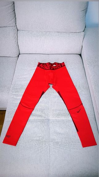 Mallas NIKE Pro Thema Rojas | Atleet
