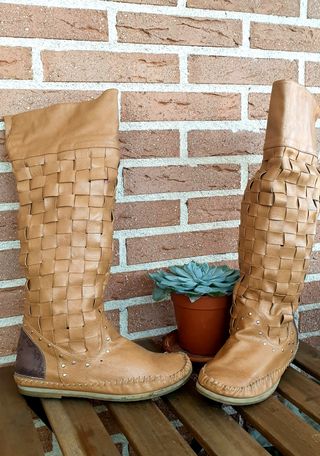 Botas Ibicencas de segunda mano por 8 EUR en Torrejón de Ardoz en WALLAPOP