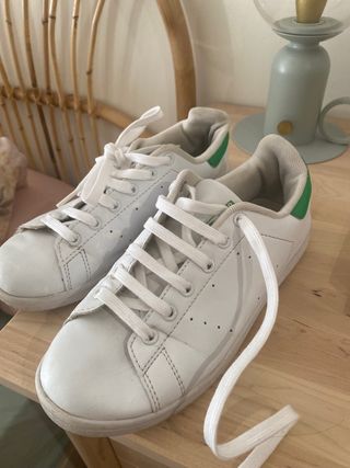 Adidas stan smith de segunda mano por 16 EUR en Gijón en WALLAPOP