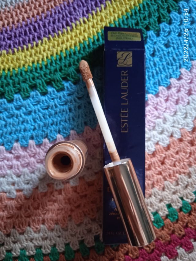 4N Concealer Anti-cernes.Double Wear Estée Lauder