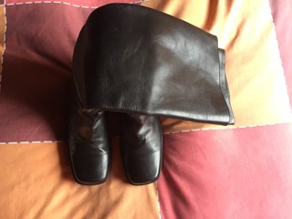 BOTAS MUJER FARRUTX TALLA 36 (5,5) de segunda mano por 50 EUR en  Majadahonda en WALLAPOP