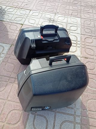 Maletas originales BMW R850R o R1100R de segunda mano por 180 EUR en  Valdelagrana en WALLAPOP