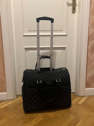 Maleta parfois negra de segunda mano por 40 EUR en San Fernando de Henares  en WALLAPOP