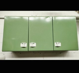 Mueble platero metálico verde
