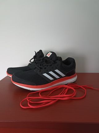 Zapatillas Adidas mujer talla 42 2\/3 de segunda mano por 18 EUR ... ملعب كرة Zapatillas Adidas mujer talla 42 2\/3 de segunda mano por 18 EUR ... ملعب كرة