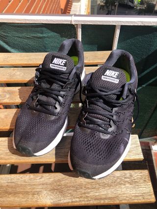 Zapatillas Nike Pegasus 33 de segunda mano en Barcelona en WALLAPOP