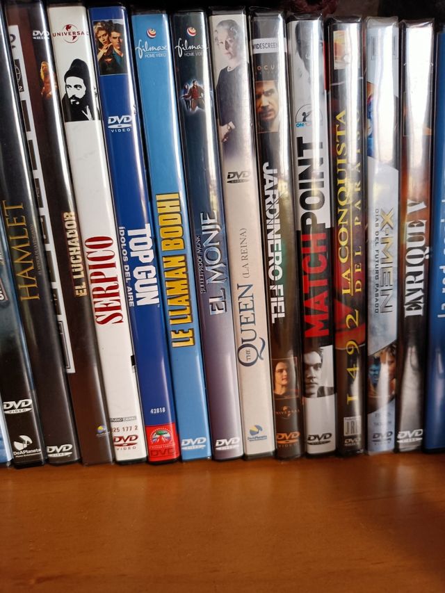 Surtido de películas en DVD Nuevas