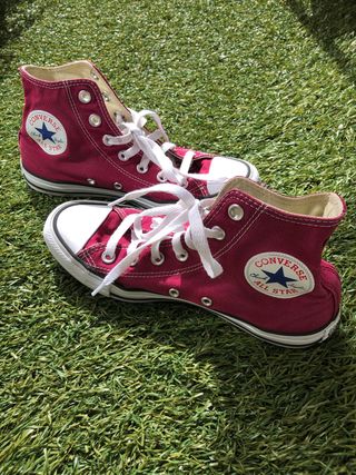 CONVERSE Botas lona granate t.38 de segunda mano por 30 EUR en Valencia en  WALLAPOP
