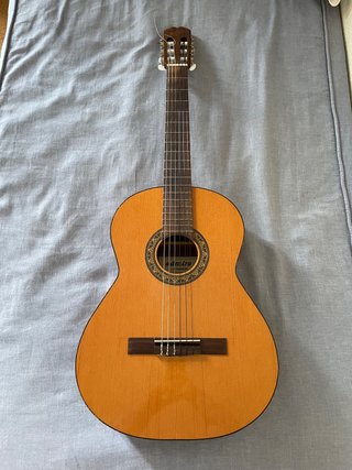 Guitarra Española Admira Rosario de segunda mano por 55 EUR en Jerez de la  Frontera en WALLAPOP
