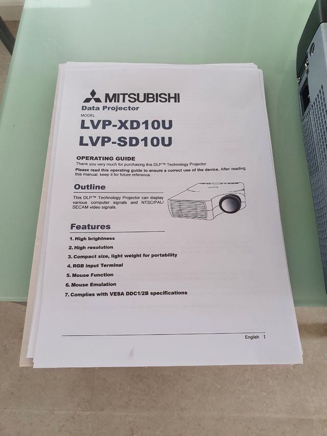 Proyector de datos Mitsubishi LVP-SP10U