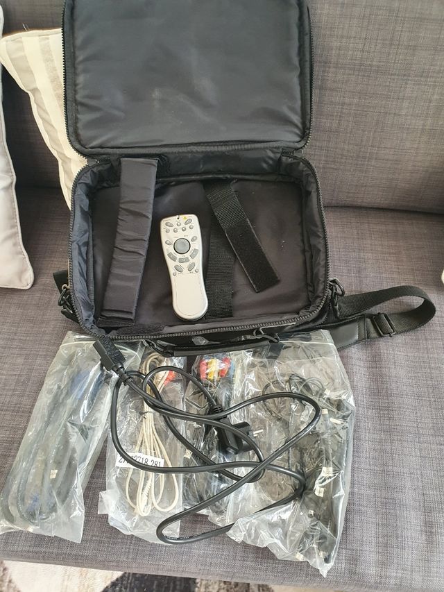 Proyector de datos Mitsubishi LVP-SP10U