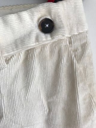 Pantalon pana mujer de segunda mano por 10 EUR en Córdoba en WALLAPOP