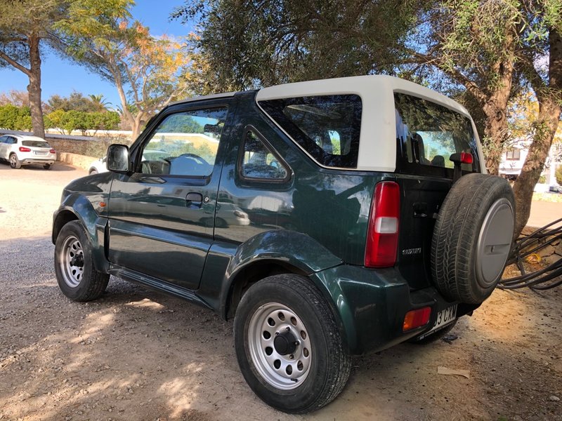 Suzuki Jimny 2004 - foto 1