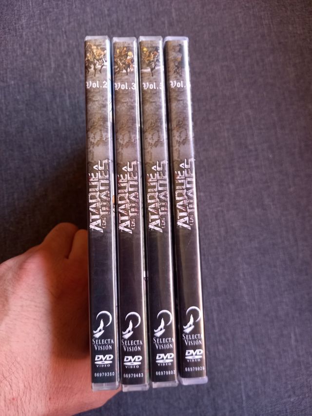 Ataque a los titanes pack 4 dvds 1a temporada