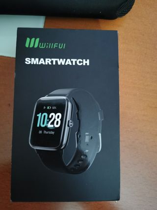 LIQUIDACIÓN SMARTWATCH RELOJ INTELIGENTE de segunda mano por 20 EUR en  Badalona en WALLAPOP