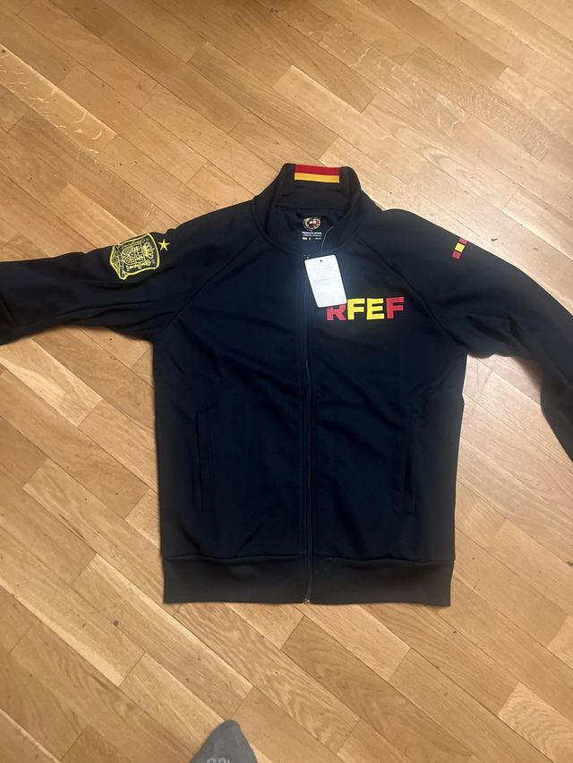 Sudadera con cremallera españa nueva
