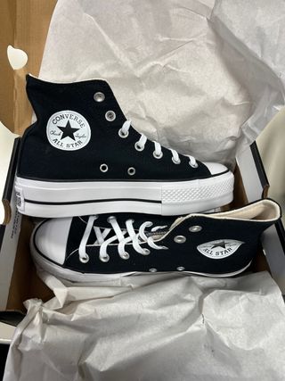 Converse doble plataforma negras de segunda mano por 75 EUR en Barcelona en  WALLAPOP