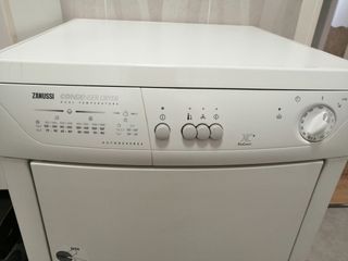Secadora ZANUSSI ZTK 120 para piezas de segunda mano por 30 EUR en  Guadalajara en WALLAPOP