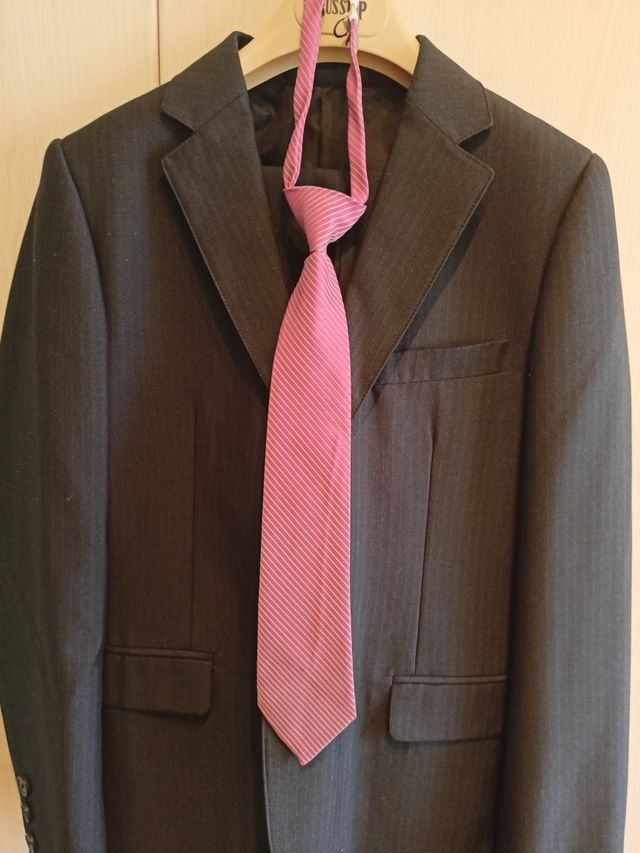 Traje fiesta( comunión, boda)+camisa+corbatas