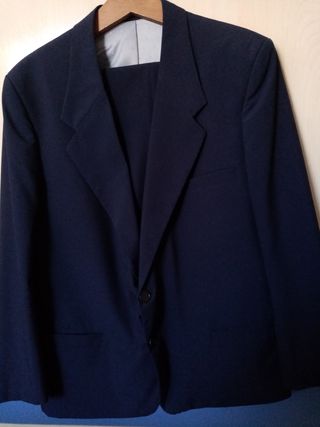 Traje chaqueta hombre talla 50 L de segunda mano por 40 EUR en Cádiz en  WALLAPOP