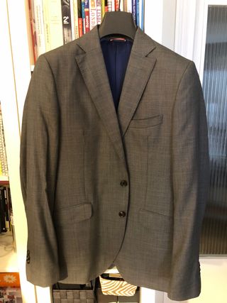Traje de chaqueta (50) y pantalón (44). EL GANSO. de segunda mano por 50  EUR en Sevilla en WALLAPOP