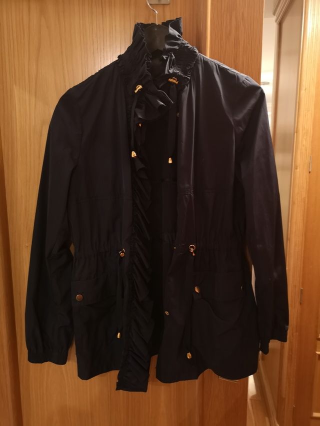 Chubasquero azul Cortefiel