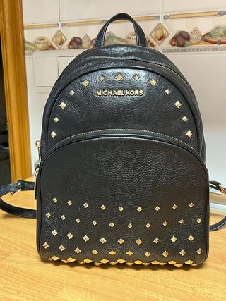 Mochila Michael Kors auténtica de segunda mano por 95 EUR en Parla en  WALLAPOP