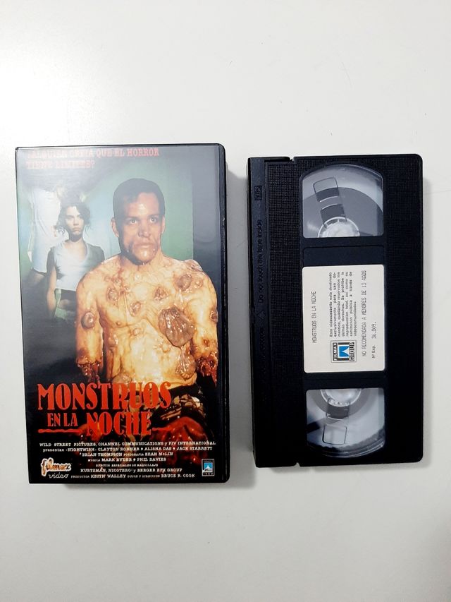 Monstruos En La Noche. VHS