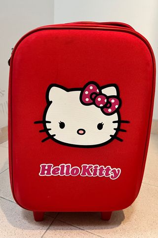 Maleta de cabina Hello Kitty y neceser a juego de segunda mano por 30 EUR  en Vitoria-Gasteiz en WALLAPOP