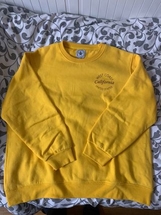 Sudadera moonday de segunda mano por 16 EUR en Sabadell en WALLAPOP