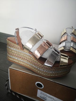 Alpargatas cuña Popa 38. de segunda mano por 45 EUR en Logroño en WALLAPOP