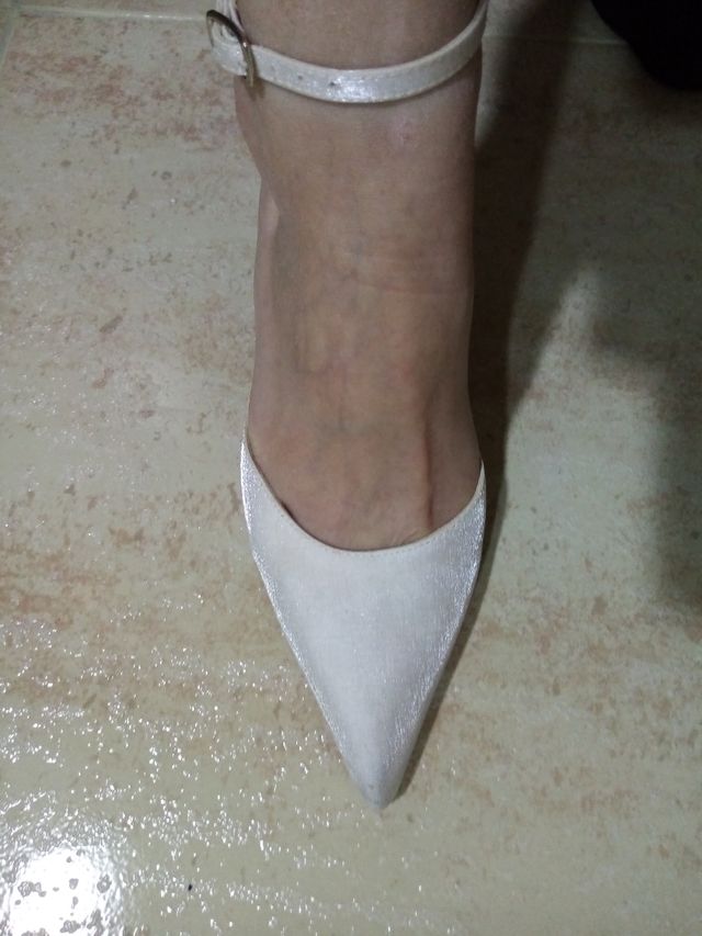 37 ZAPATOS NOVIA