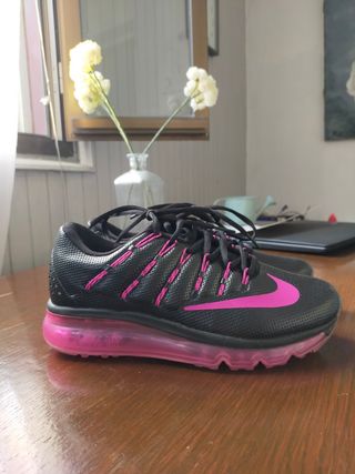 Zapatillas Nike Air 37.5 de segunda mano por 25 EUR en Irun en WALLAPOP
