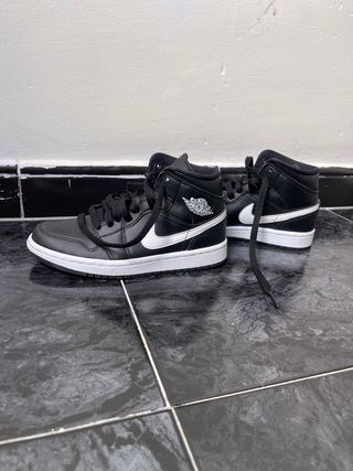 Zapatillas Nike Air Jordan de segunda mano en Santa Cruz de Tenerife en  WALLAPOP