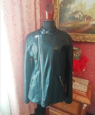 CAZADORA TALLA XXL MOTERA PIEL CUERO de segunda mano por 50 EUR en Gijón en  WALLAPOP