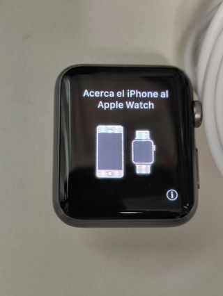 Apple Watch 7000 series aluminum 42mm + cargador de segunda mano por 55 EUR  en Barcelona en WALLAPOP