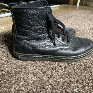 Dr Martens Talla 39 de segunda mano por 40 EUR en Barcelona en WALLAPOP