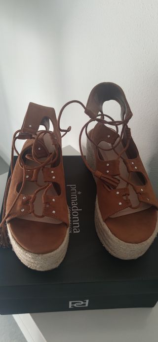 Sandalia romana esparto talla 39 de segunda mano por 8 EUR en San Pedro del  Pinatar en WALLAPOP