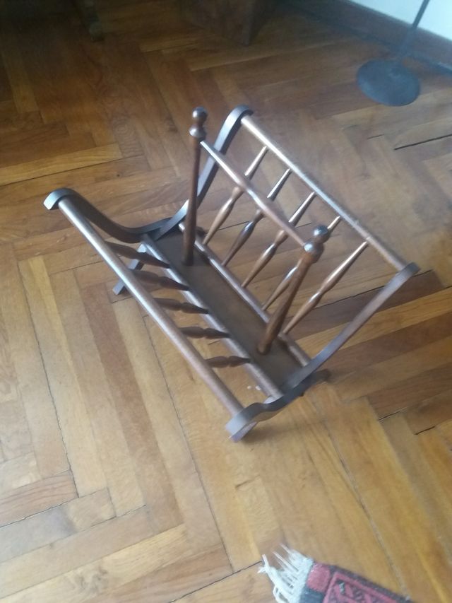 portariviste pieghevole in legno