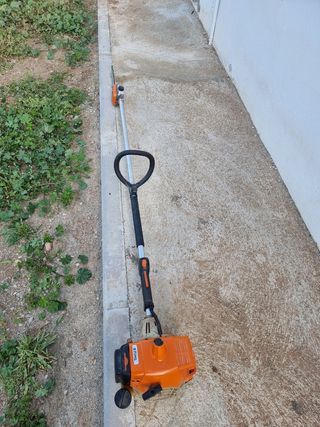 Podadora de altura stihl. de segunda mano por 350 EUR en Martín de la Jara  en WALLAPOP