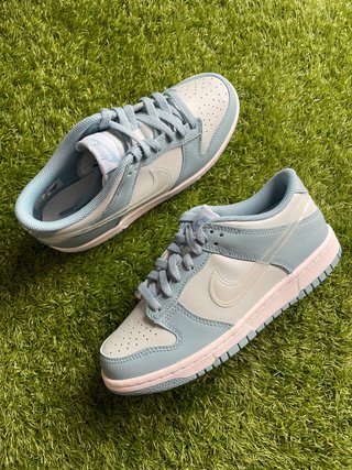 Nike Dunk Low Clear Blue Swoosh (38.5) de segunda mano por 140 EUR en  Barcelona en WALLAPOP